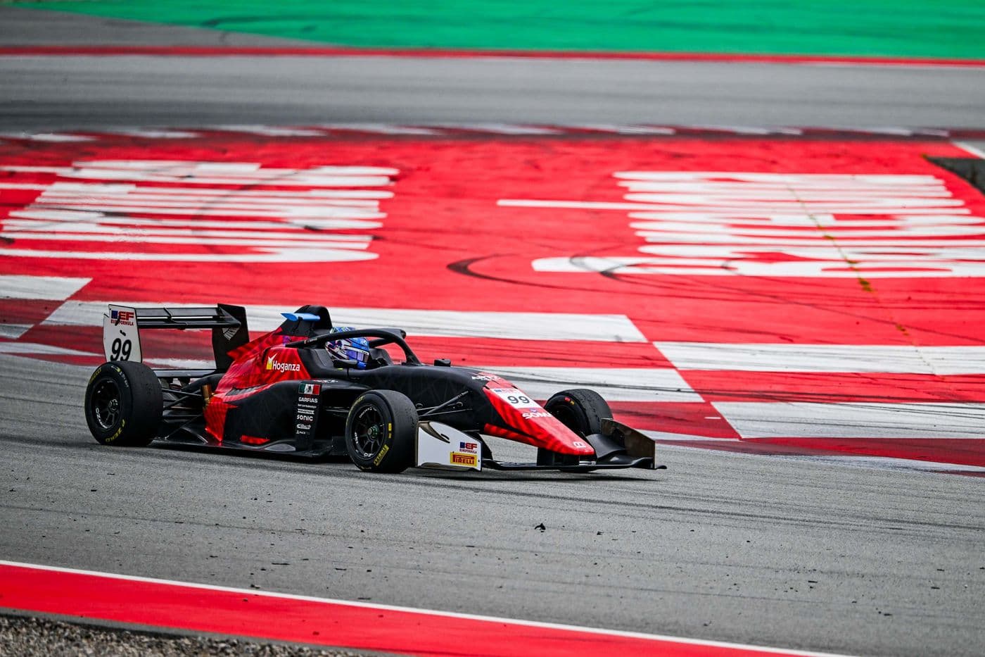 Joss Garfias a por el título con Motopark