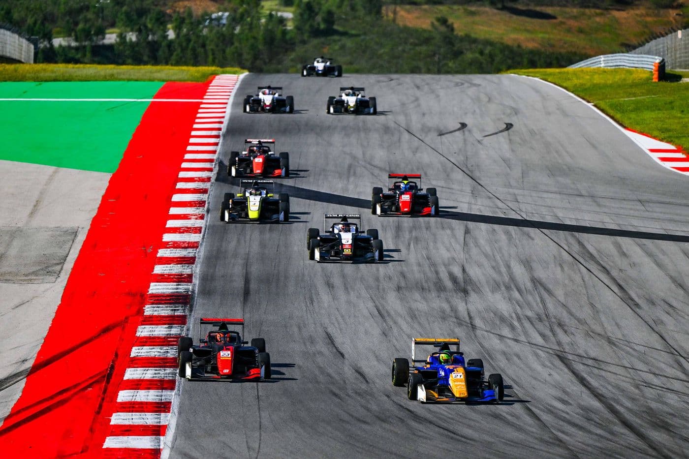 Segunda victoria en el mismo día para Yevan David (Motopark) en una Carrera 3 acortada